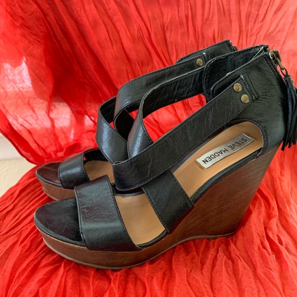 steve madden leather wedges